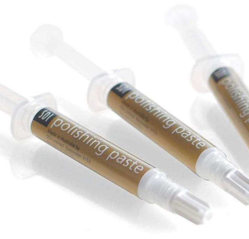 Composite Polishing Paste – 4 g Syringe